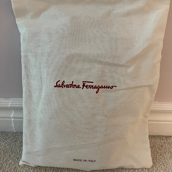 Ferragamo handbag - Picture 2 of 2